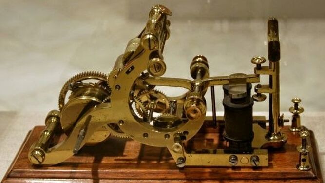 Samuel Morse presenta por primera vez el Telégrafo en 1844.