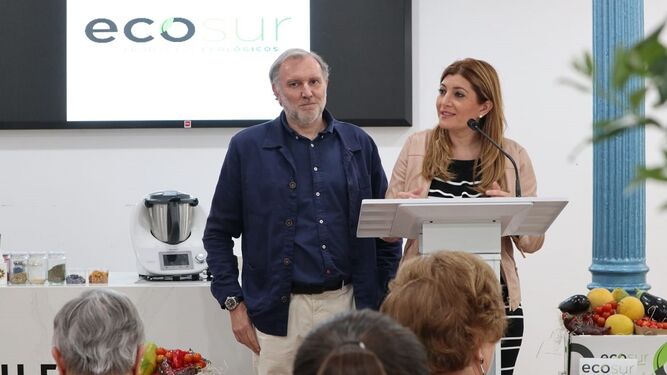 Carolina Lafita, durante su intervención en el desayuno ecológico con Ecosur.