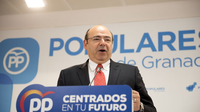 Siguen las negociaciones a contarrareloj para elegir al próximo alcalde de Granada.