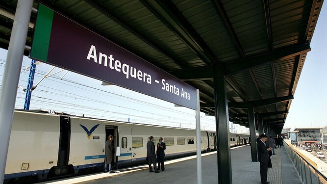 Los viajes a Málaga en Alta Velocidad hasta septiembre serán posibles con el transbordo en Antequera-Santa Ana