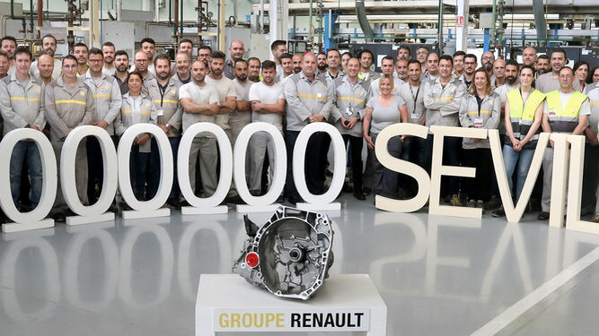 Renault supera el millón de cajas de cambios fabricadas en la fábrica de Sevilla