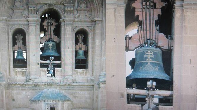 Trabajan para arreglar las campanas de la Catedral que tocan a deshoras