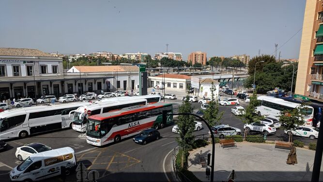 Movilidad: ampliación del Metro a “medio plazo” e inicio del parking de Andaluces