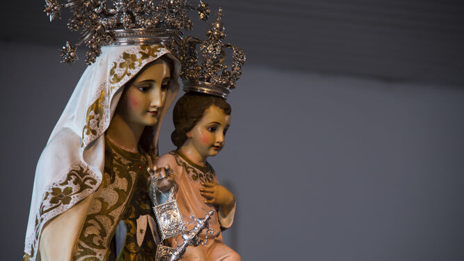 Las im&aacute;genes de la procesi&oacute;n de la Virgen del Carmen