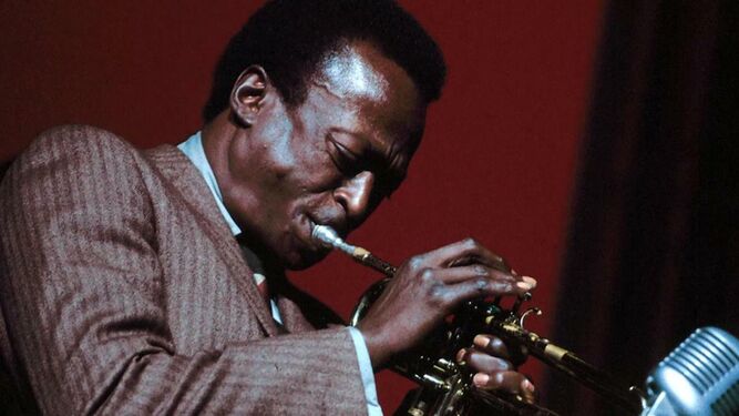 El compositor y trompetista Miles Davis (1926-1991).