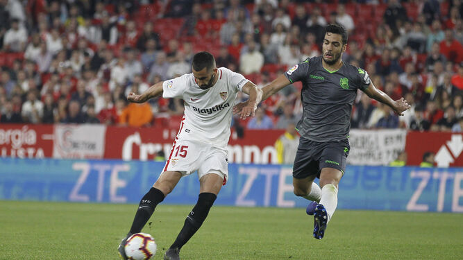 Gonalons durante un encuentro de su etapa como jugador del Sevilla