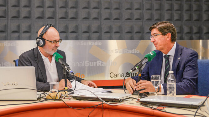 El vicepresidente de la Junta, Juan Marín, durante la entrevista en Canal Sur Radio.