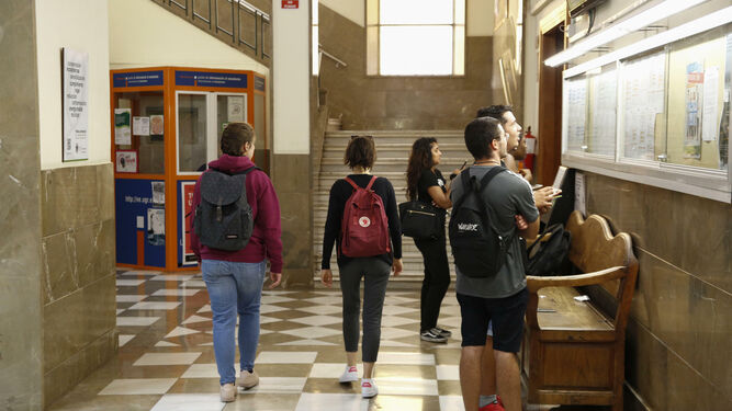 Comienza selectividad para 1.257 estudiantes de Granada