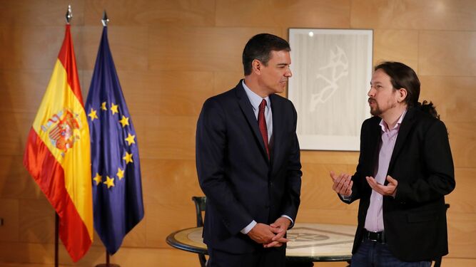 Pedro Sánchez y Pablo Iglesias durante una reunión en el Palacio de la Moncloa el pasado 9 de julio.