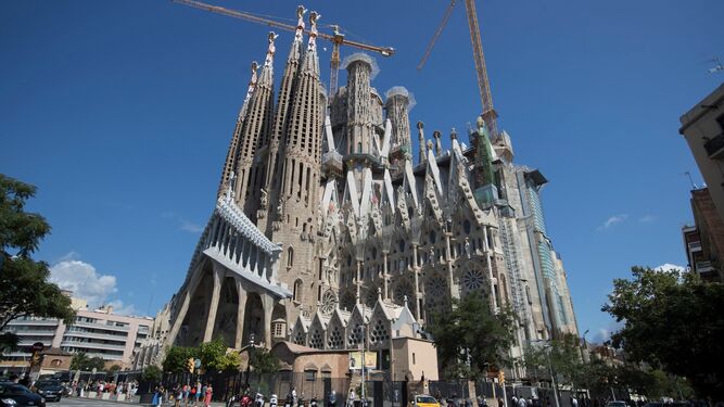 La Sagrada Familia que Gaudí dejó inacabada continúa en obras en 2019.