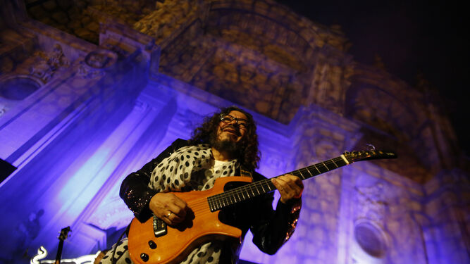 Dellafuente y Raimundo Amador unen dos generaciones musicales en Granada