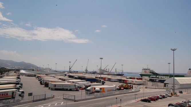 Inditex y Renault estudian optimizar las exportaciones desde el Puerto de Motril a Marruecos