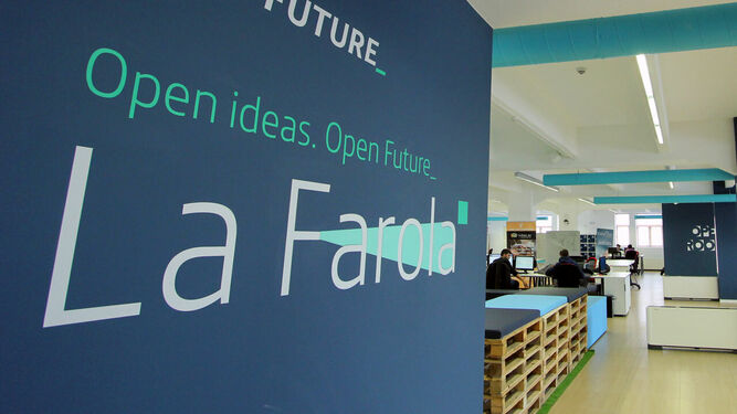 La Farola (en Málaga) es uno de los centros de Andalucía Open Future en la región.