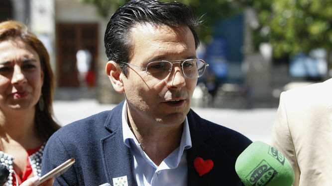 Cuenca acusa al alcalde de “mentir” sobre el acuerdo  con Iberia