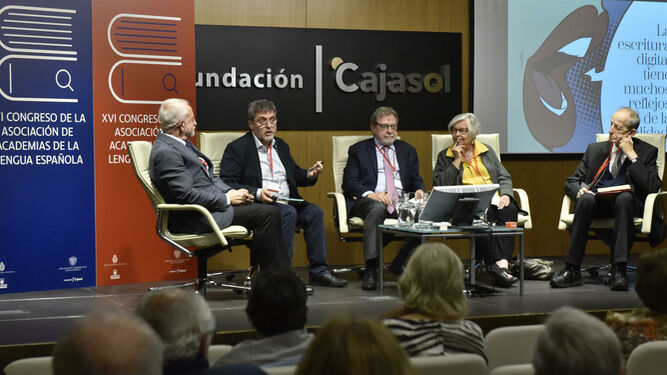 Salvador Gutiérrez Ordóñez, Mario Tascón, Juan Luis Cebrián, Adriana Valdés y Robert Verdonk.