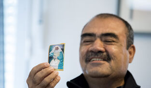 Nelson Yepes, el colombiano del 'milagro de la madre Riquelme' porta su estampa