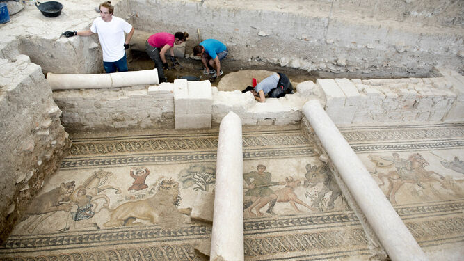 Un mosaico figurativo de caza “excepcional” descubierto en la villa de Salar.