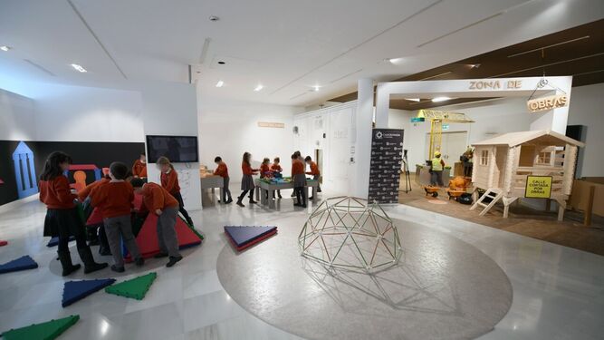 'De arquitectos va la historia', el nuevo programa educativo del Museo de Andalucía