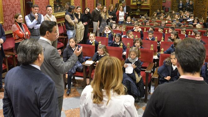 Escolares dan al alcalde sus propuestas para mejorar Granada