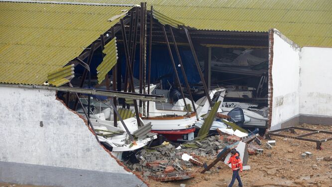 Edificios destruidos en Palam&oacute;s (Gerona)