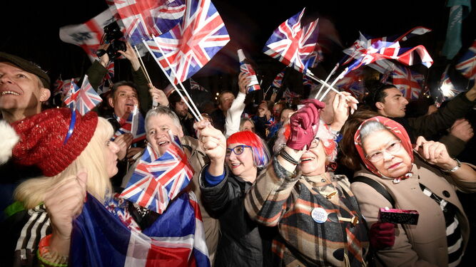 Ciudadanos británicos celebrando el 'Brexit'