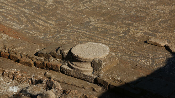 Fotos: as&iacute; es el mosaico romano encontrado en la villa del Zaid&iacute;n