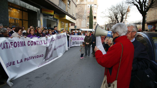 El recuerdo de Granada y La Zubia a la maestra Ana, asesinada por violencia machista