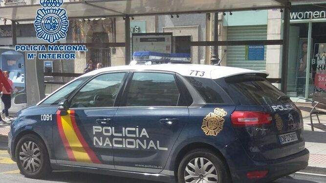 Detenido por agredir a dos clientes de su locutorio en el Centro de Granada