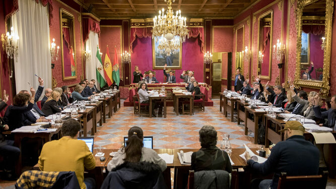 Imagen de una sesión plenaria del Ayuntamiento de Granada.