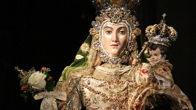 La Virgen del Rosario en la procesión magna de 2013