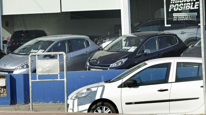 Las matriculaciones de vehículos en Granada se desploman un 70% en marzo