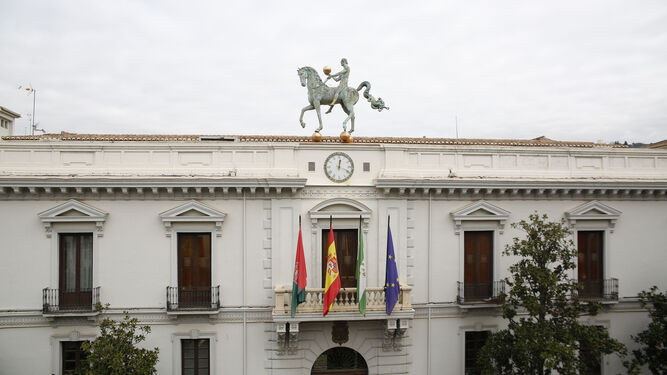 El Ayuntamiento de Granada retoma mañana la Junta de Gobierno Local  tras un mes de parón