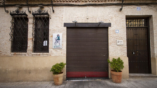 ¿Abrir los bares sin clientes? Los hosteleros de Granada no quieren hacer un 'búnker' en sus negocios