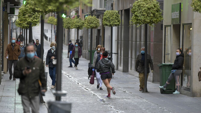 Sólo 18 municipios de Granada tienen nuevos casos de coronavirus desde el inicio de los paseos a la calle