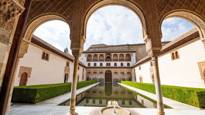 La Alhambra reanuda los procesos de licitación de contratos por 928.750 euros
