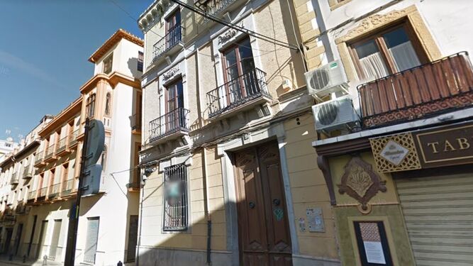 El Ayuntamiento de Granada saca a la venta el edificio de calle Lepanto 9