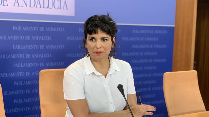Teresa Rodríguez , en la sala de prensa del Parlamento.