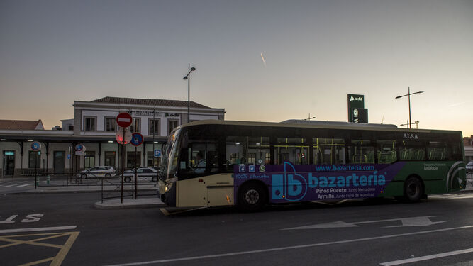 Consulte aquí los nuevos horarios de los autobuses metropolitanos de Granada