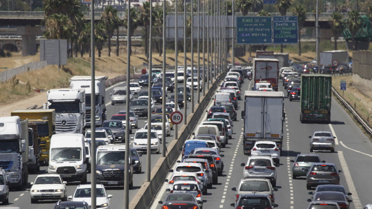Tráfico denso en las carreteras andaluzas