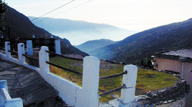 Vistas de la Alpujarra desde Busquístar, que ha registrado sus primeros casos de contagio según el Ayuntamiento