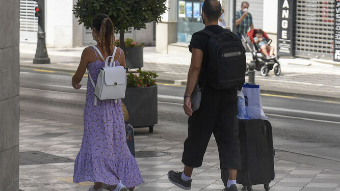 Julio negro para el turismo: las pernoctaciones en Granada caen un 70%