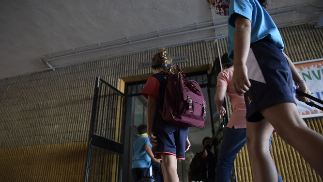 Fotos: as&iacute; ha sido la vuelta al colegio en Granada