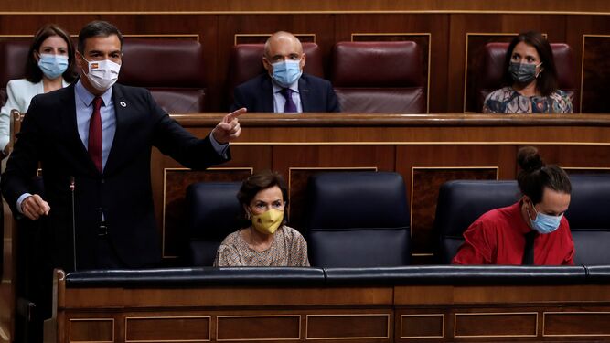 El presidente del Gobierno, Pedro Sánchez, durante su intervención en la sesión de control al Ejecutivo que se ha celebrado este miércoles en el Congreso.