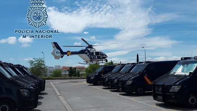 Un helicóptero de la Policía Nacional de Granada.