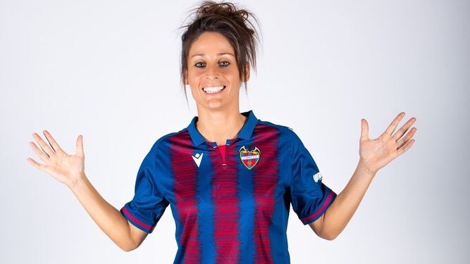 Esther González está cuajando una gran temporada en el Levante.