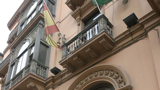 Segunda oportunidad para cambiar de uso la antigua sede de la Junta en Granada en Gran Vía 34