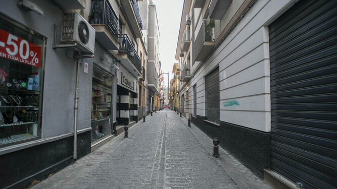 Calle de Granada vacía durante el primer estado de alarma en abril