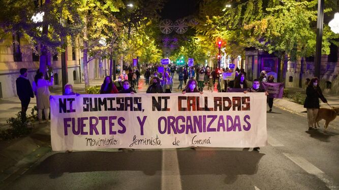 La manifestación del 25-N contra la Violencia de Género de este 2020 por las calles de Granada.
