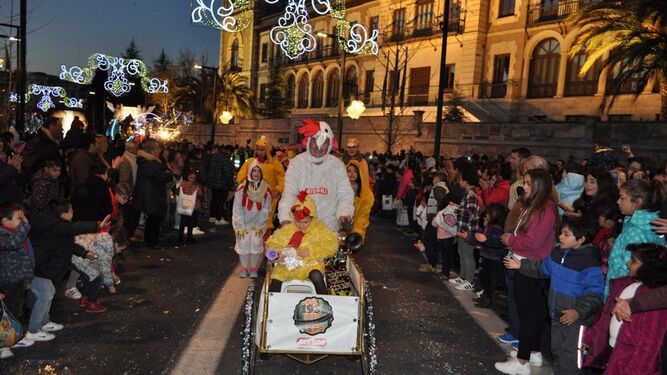 La familia Arenas organiza el 'funeral' de su pavo de Navidad, con más aforo permitido en Granada por el coronavirus