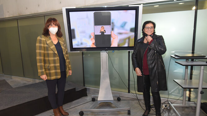 Presentación de la app móvil 'made in Granada' para dar visibilidad a las personas sordas